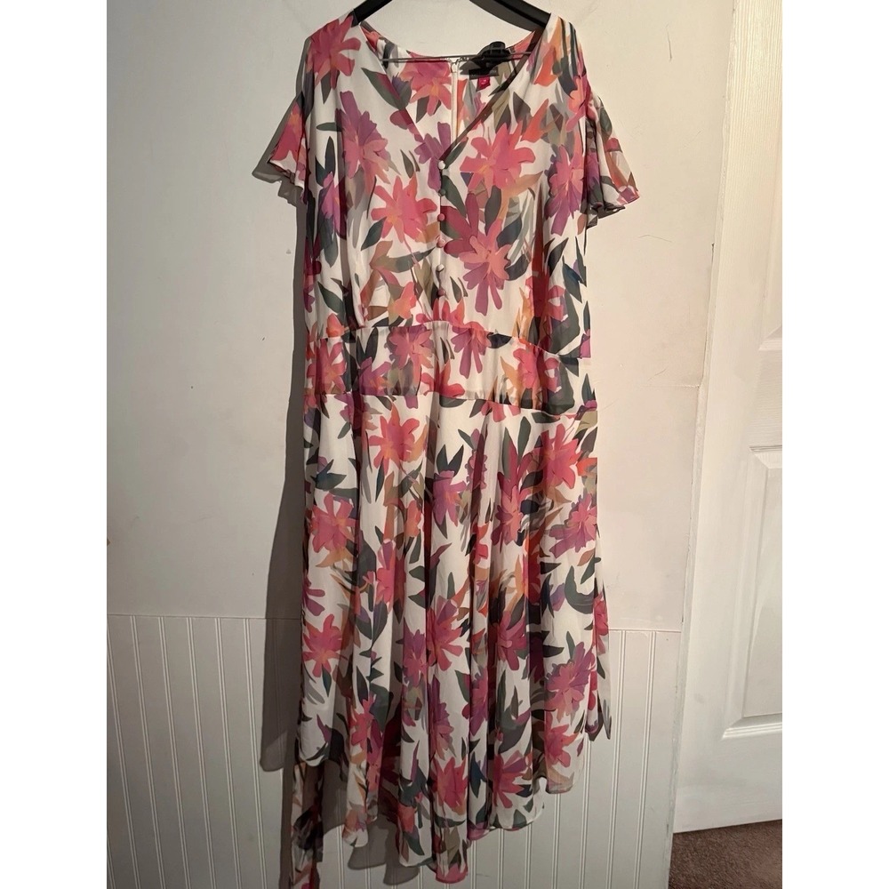 Vince Camuto 3X Plus Size Dress Floral Flutter Sleeve Maxi Boho Floral Vneck